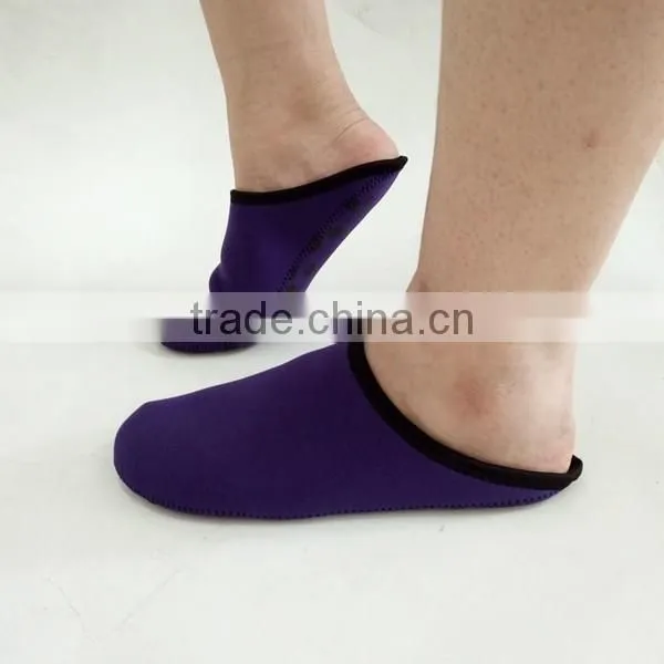Durable and breathable household neoprene socks anti-slip