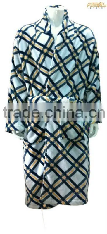 Hot Sell Super Soft Coral Fleece Bathrobe