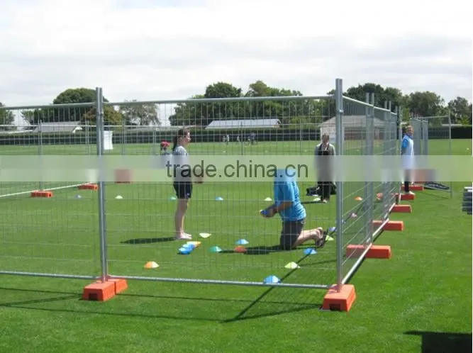 Cheap galvanized temporary fencing, concrete filled block temporary fence base