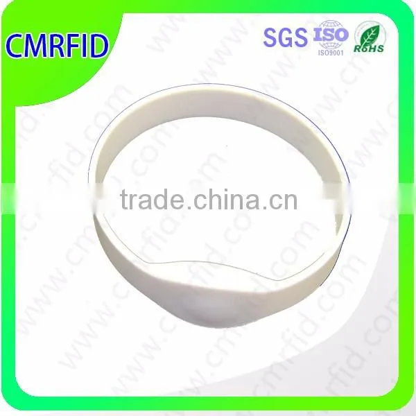 Basketball silicone wristband