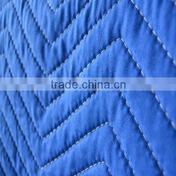Fine polyester moving pad with high performance