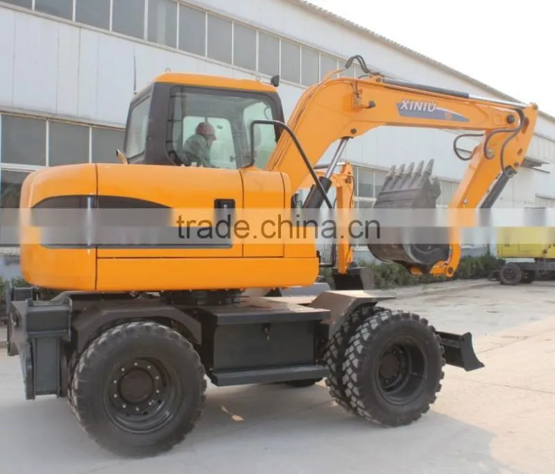 Garden farm excavator japanese engine wheel excavator with backhoe for sale
