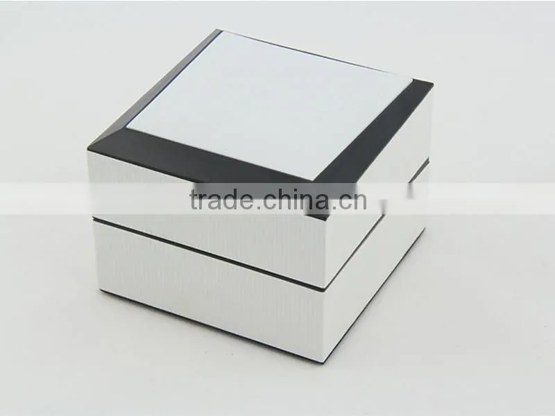 Paper watch box, single paper watch packaging box, cheap made in China watch box , design your own packaging