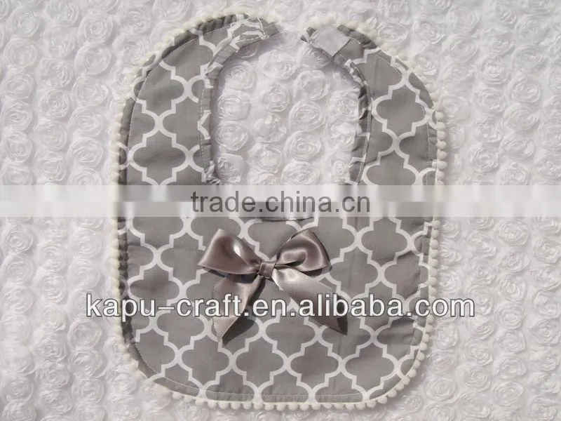 New style quatrefoil baby bibs with bow