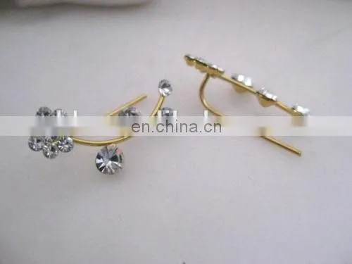 Ear Sweep Wrap - Cuff Earring - Gold filled with Glass Pearl