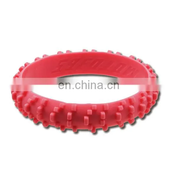 Embossed silicone wristabnd bracelet with color supplier