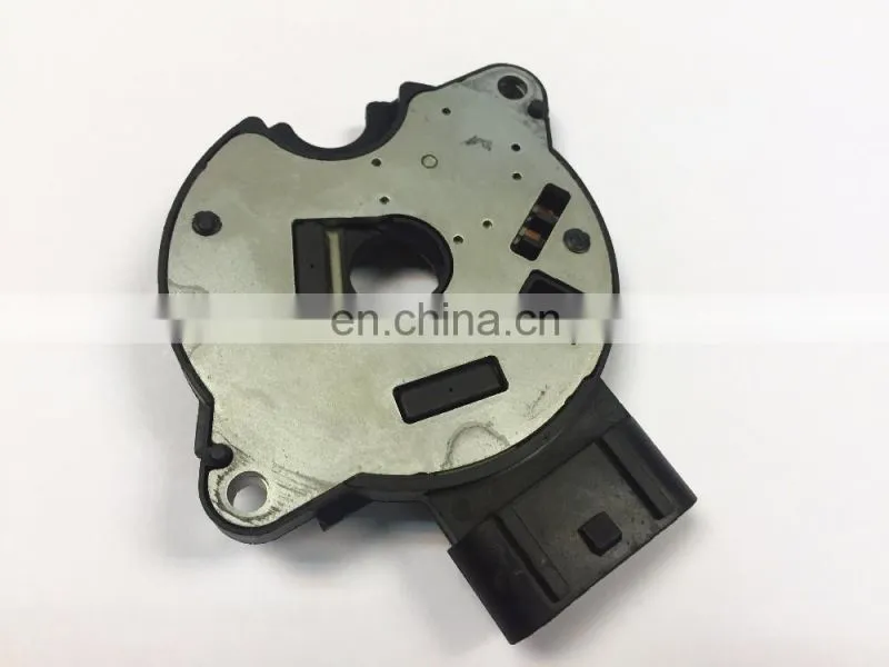 Ignition Module For Mitsubishi OEM# J832 M67580