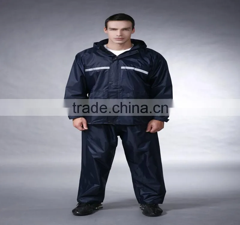 YANLI 100%waterproof,190T polyester fabric adults raincoat reflective stpire raincoats