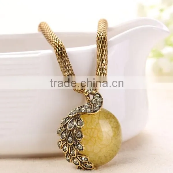 Fashion Peacock Design Gold Alloy Necklace