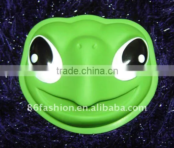 colorful plastic floating mask toys