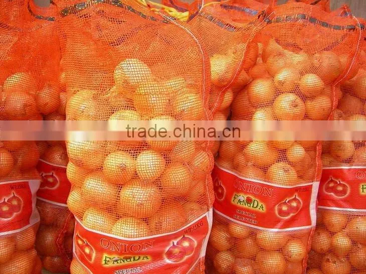 non-peeled fresh onion