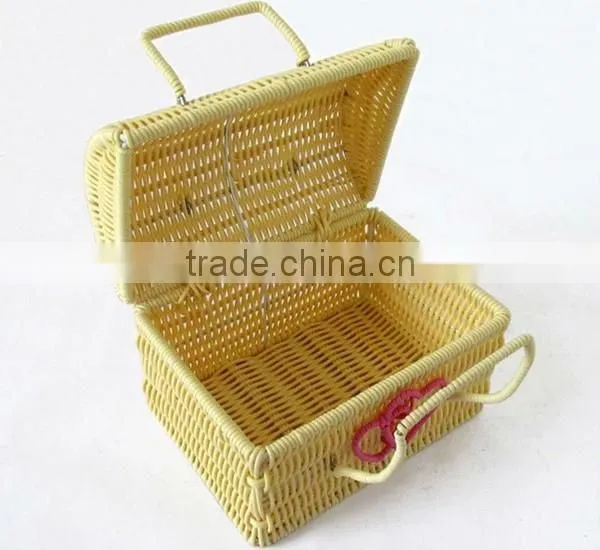 SD Folding mini rattan wicker baskets with handle for storage