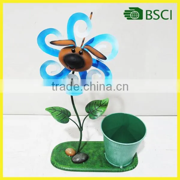 2016 Hot sale metal garden animal dog windmill plant pot