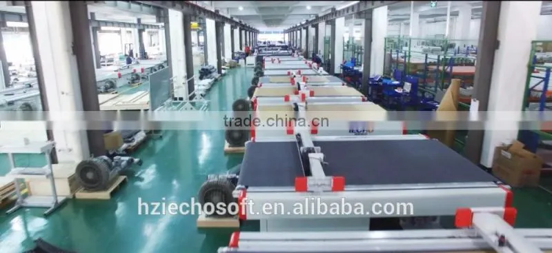 IECHO Leather Car Seat Cover Cutting Machine with Electric Oscillating knife