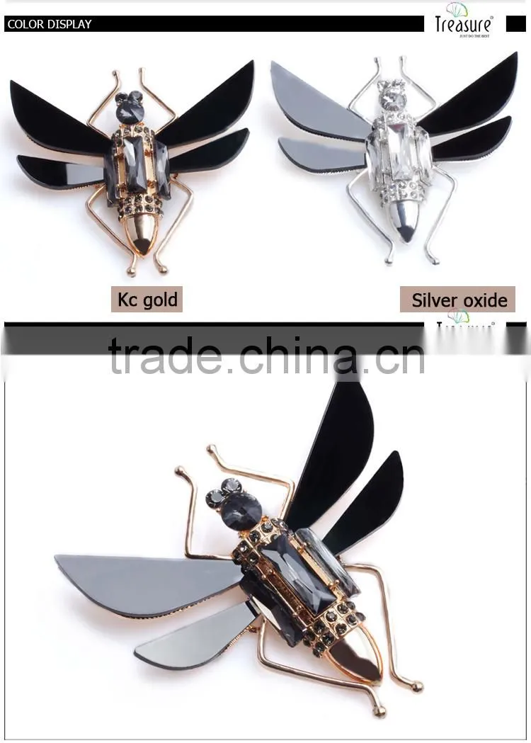 Unique jewelry insect alloy sheet with glass brooch jewelry for men and women