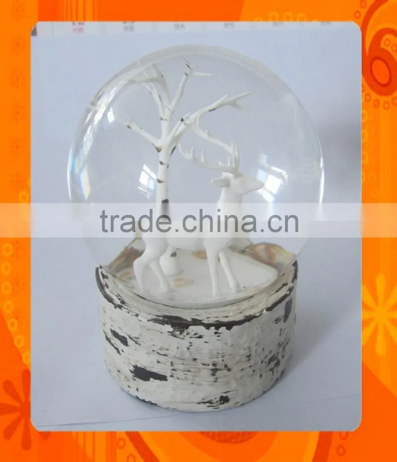 2016 hot selling white paris water globe for sale