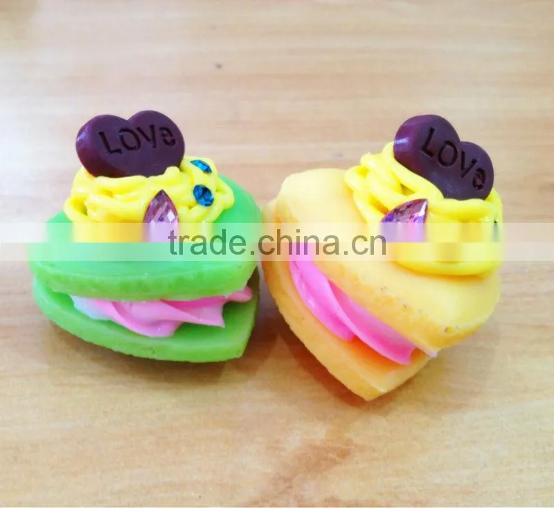 Plastic macaroon for decoration or display in cake shop