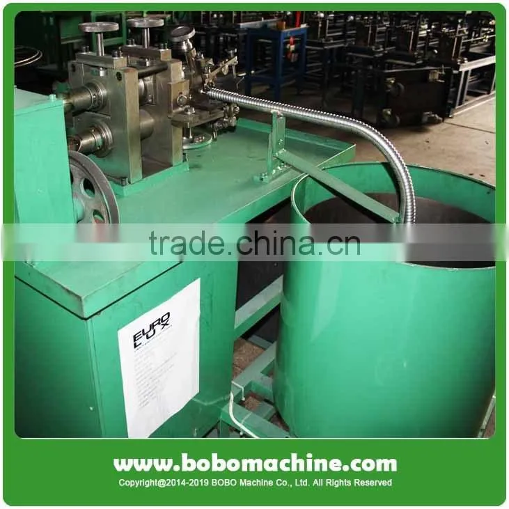 Flexible metal pipe machines