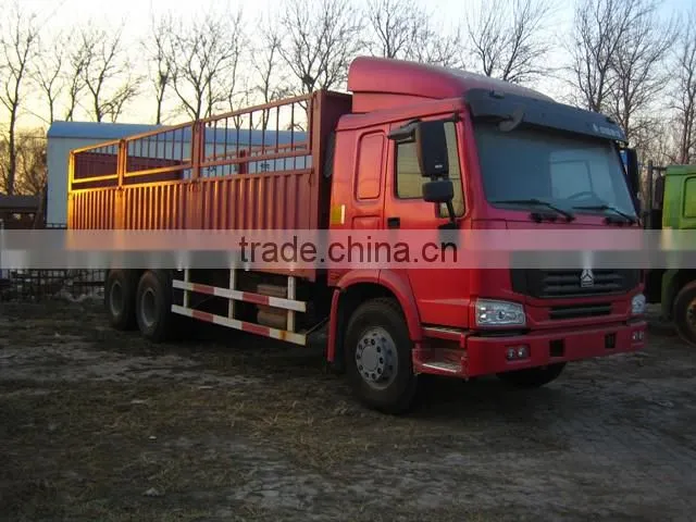China Three Axles Cargo Truck 10 cbm (290hp, single sleeper)
