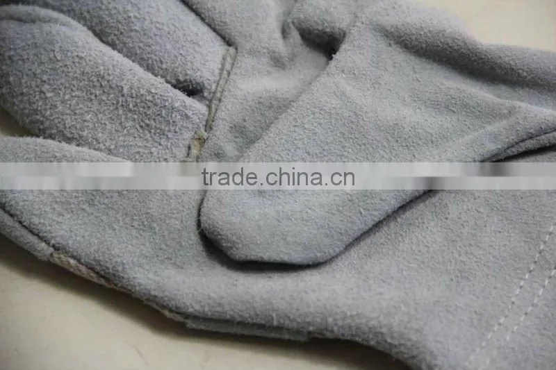 split leather working gloves stock