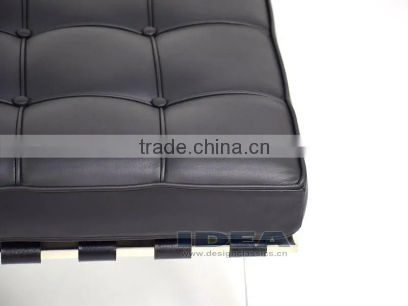 DC2001 Replica Barcelona Ottoman Black