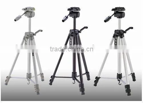 LIGHTWEIGHT AND FLEXIBLE CAMERA STAND