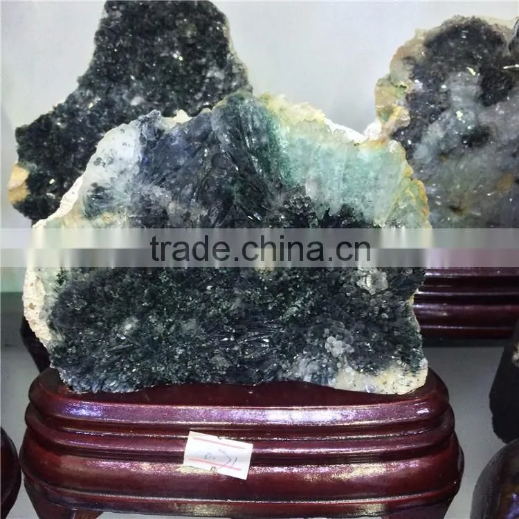 Natural Mineral Ore Stone Crystal Ornaments