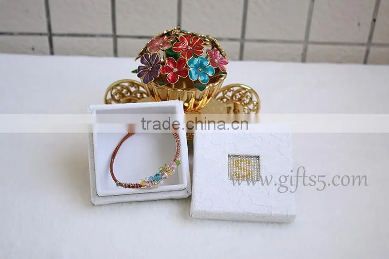 Elegant wedding jewelry boxes bracelet boxes with beaded name plate of S