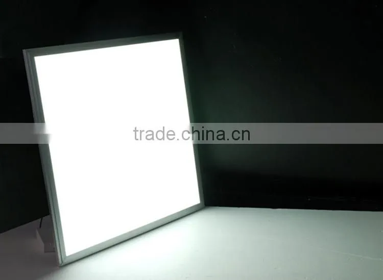 Most competitive CE flicker-free 95lm/w 36w suquare 60x60 cm led panel lighting with Isolated driver