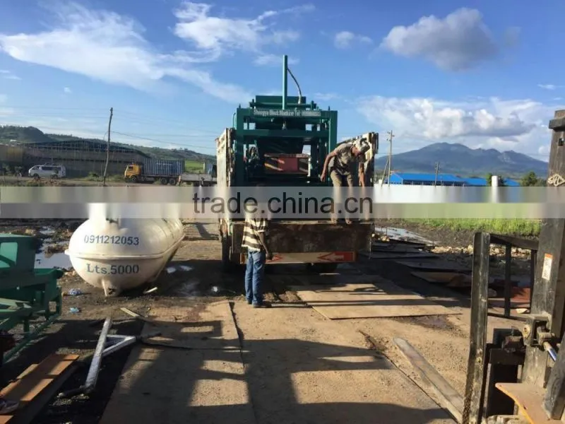 QT5-20 Concrete paver brick machine production line
