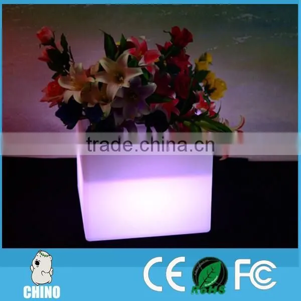 Hot selling Outdoor waterproof LED flower pot restaurant flower pot