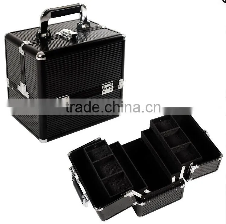 black aluminum cosmetic case with handle
