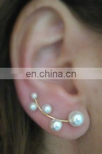 Ear Sweep Wrap - Cuff Earring - Gold filled with Glass Pearl