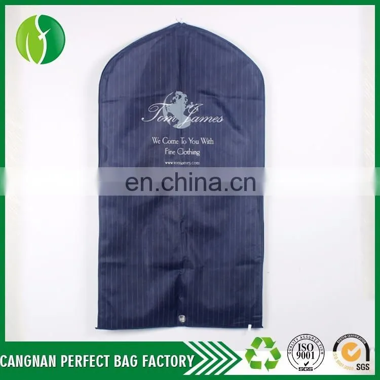 2017 new products suit nonwoven foldable breathable garment bag for Travel