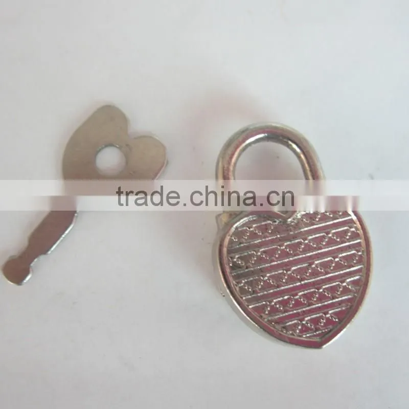 Fashionable Heart Shaped Mini Padlock With Keys For Wholesale Made In China