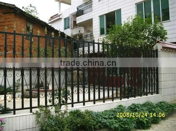 2015 Top-selling modern iron fence bracket design
