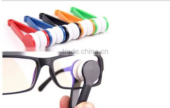 A-OK New Design Microfiber Glasses Cleaning Wipe Clip Keychain