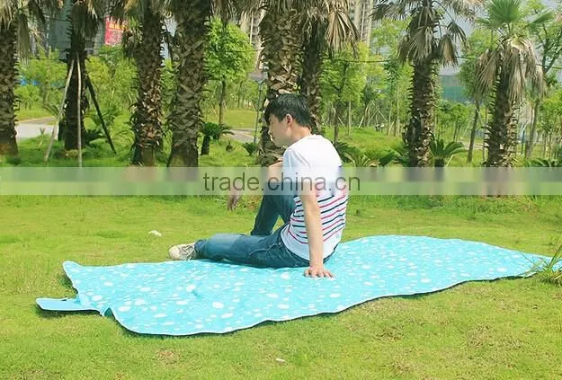 Outdoor Waterproof Beach Camping Picnic Moistureproof Aluminum film Mat Blanket
