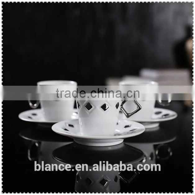 kinds of shape ceramic mug with geometry handle