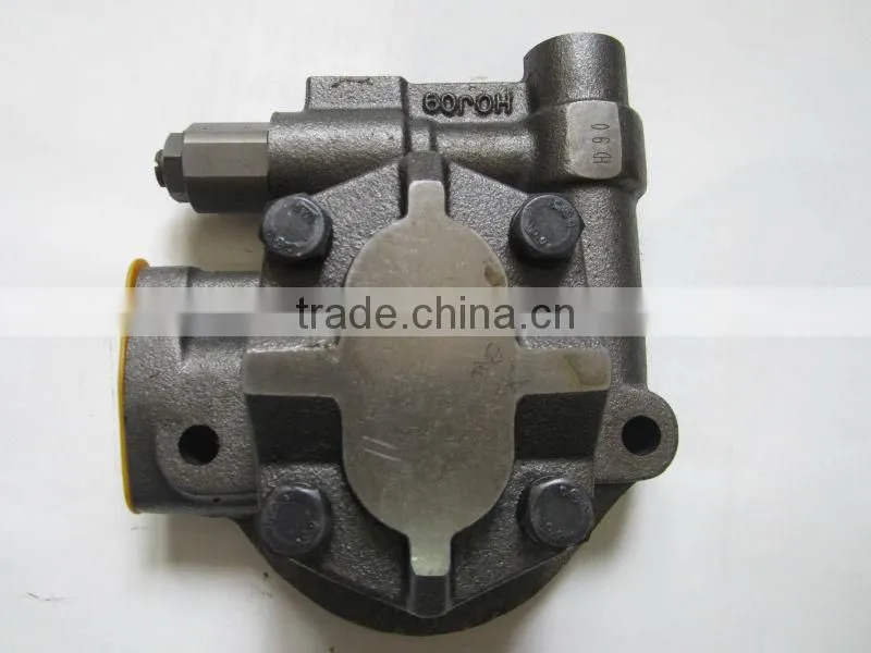 Guangzhou PC200-5 S6D95 Gear Pump Assy 704-24-28201