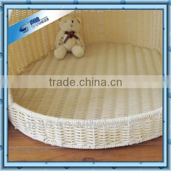 Cheap plastic rattan oval white pet kennel plastic pet basket