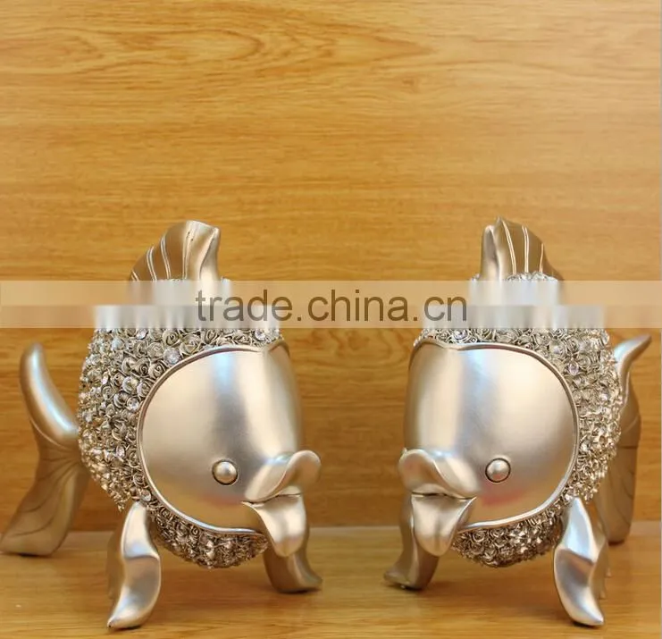 Resin fish decoration with rose pattern