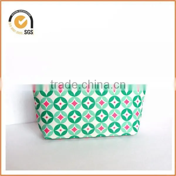 Green Geometric Zipper Pouch - Makeup Bag By Chiqun Donggaun CQ-H02022