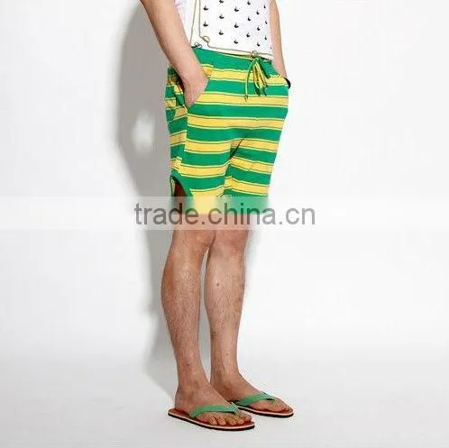 Fashion design summer cool plus size men striped shorts China supplier