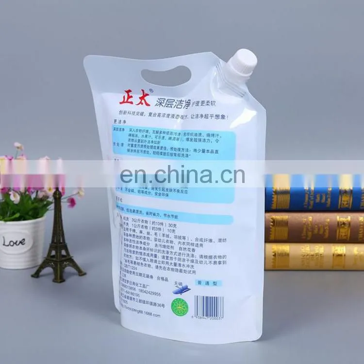 Guangzhou factory produced 2kg moistureproof liquid plastic spout bag/customized stand up pouch for clothes washing
