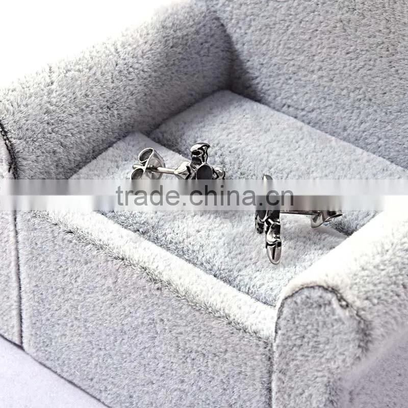 Stainless Steel Custom Earrings Mens Cross Ear Stud Earrings