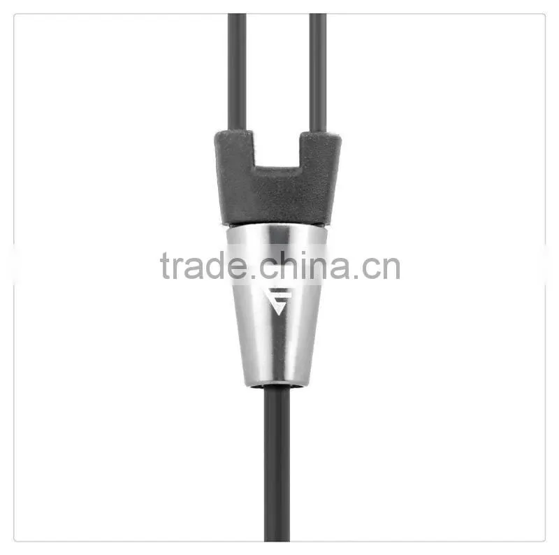earphone with microphone mic speaker