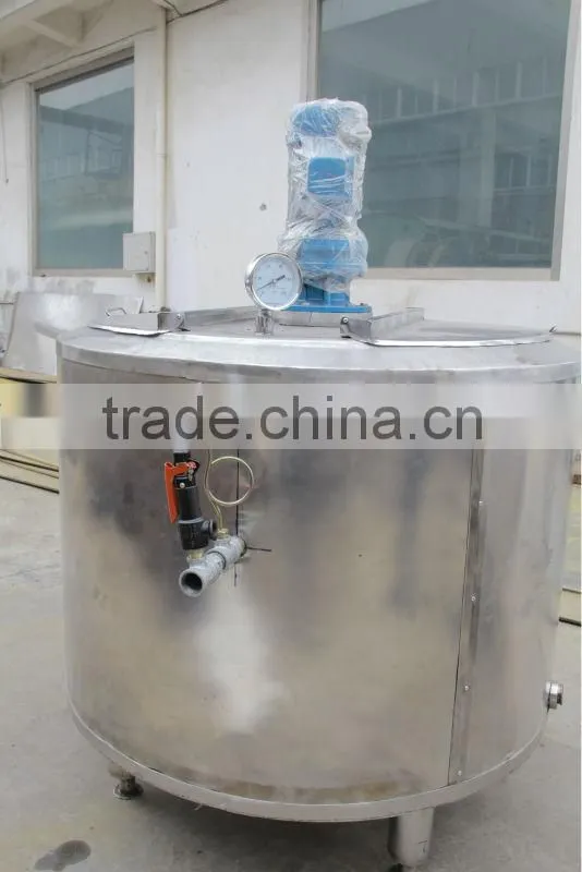 Stainless Steel Hot and Cold Tank With An Agitator
