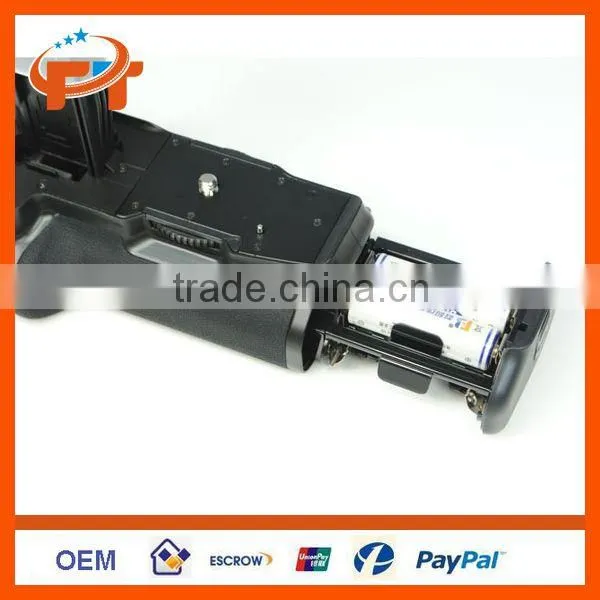 Meike Battery Grip for Canon 650D T4i 600D T3i X5 550D T2i X4 BG-E8