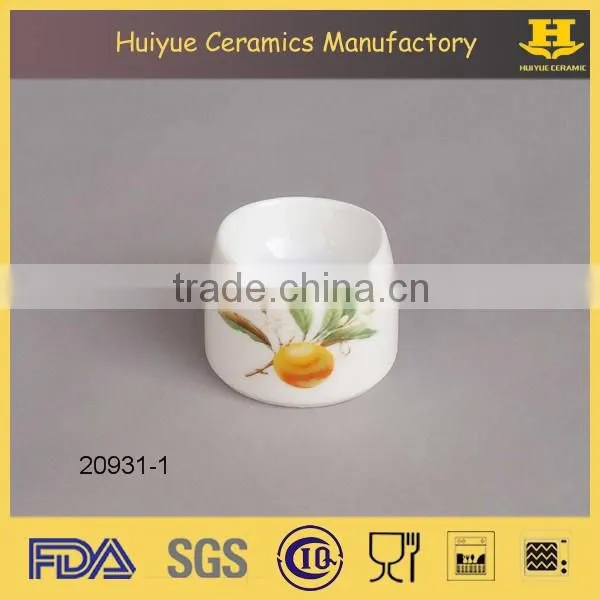 hot sell microwave white glaze custom ceramic egg cup wholesale